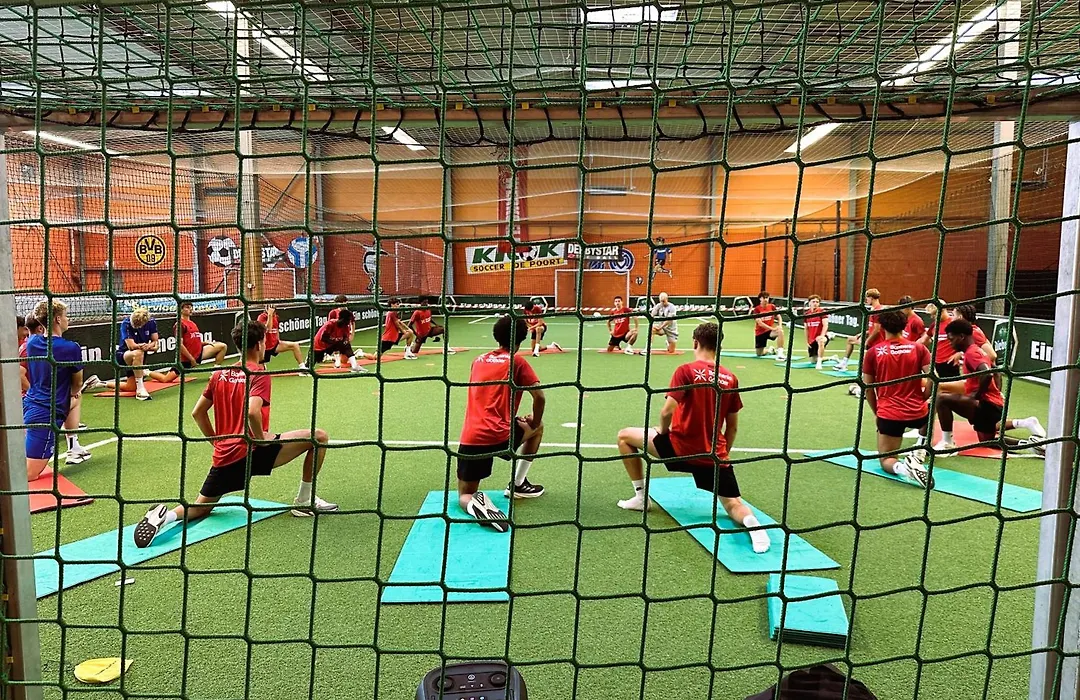 Sport- und Tagungshotel De Poort-1