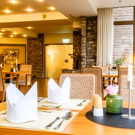 Sport- und Tagungshotel De Poort-2